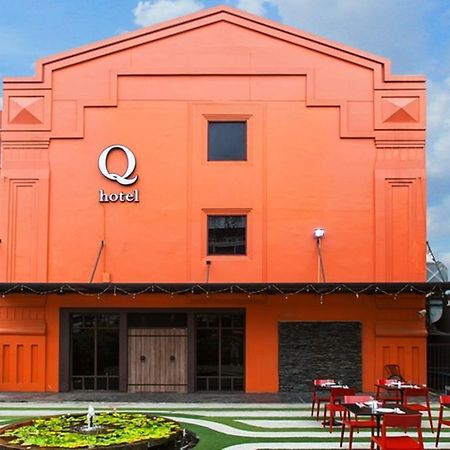 Q Hotel Bangkok Dış mekan fotoğraf