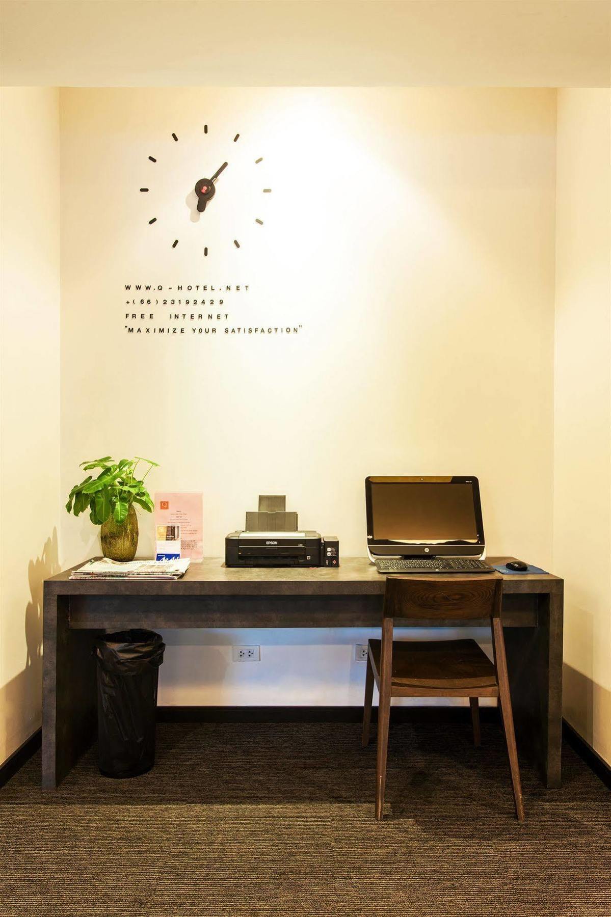 Q Hotel Bangkok Dış mekan fotoğraf