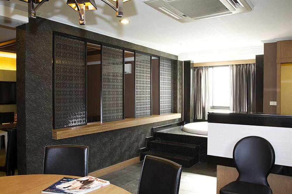 Q Hotel Bangkok Dış mekan fotoğraf